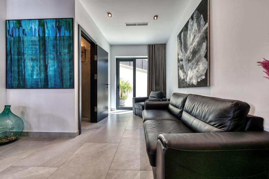 Apartment One B With Heated Private Pool Dubrovnik Luaran gambar