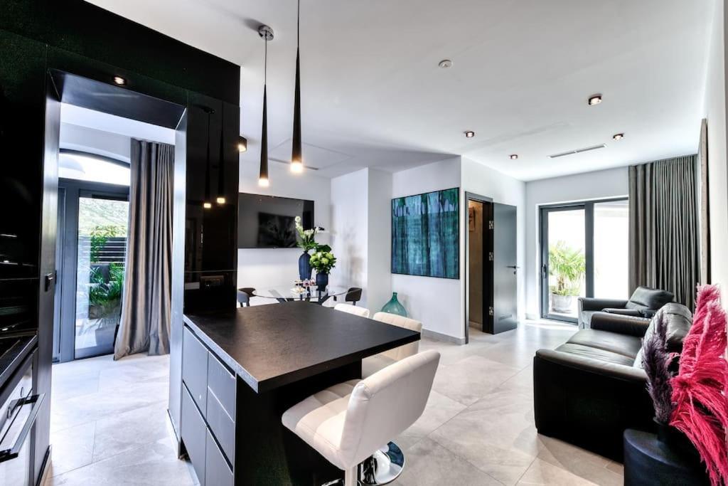 Apartment One B With Heated Private Pool Dubrovnik Luaran gambar